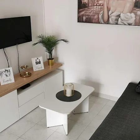 One Bedroom With Balcony And Sea View * פאז'אנה