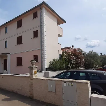 One Bedroom With Balcony And Sea View *