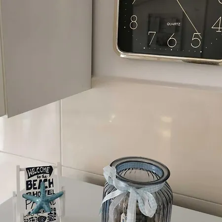 דירה One Bedroom With Balcony And Sea View *